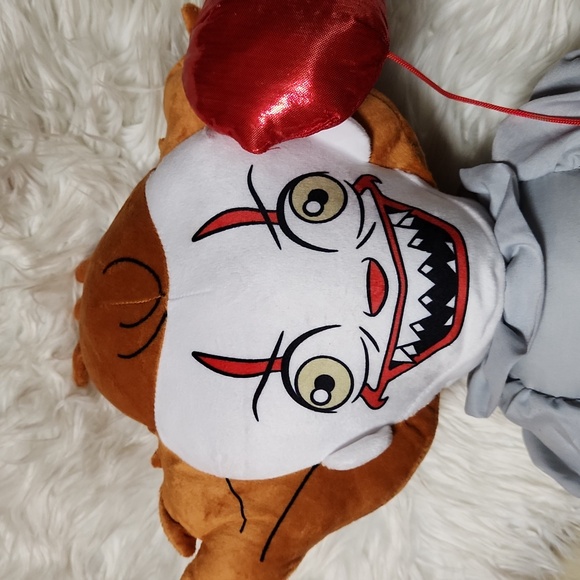 IT Pennywise Plush Halloween Porch Greeter - Picture 2 of 9